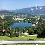 Center Bled